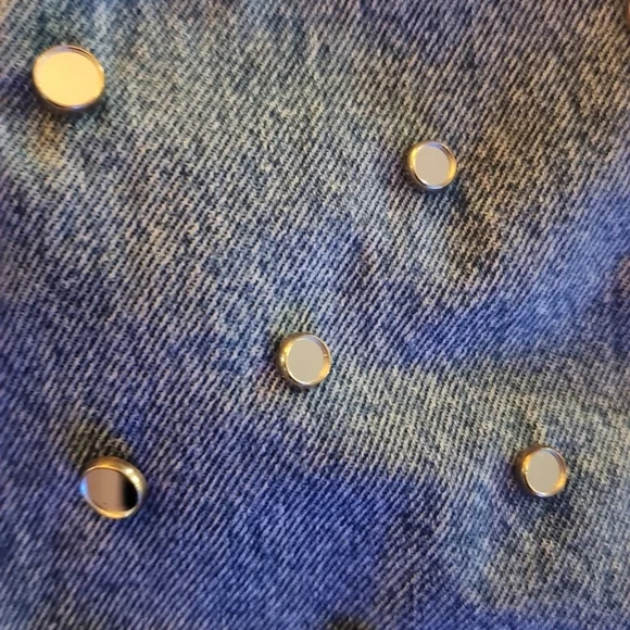 Beautiful Sandro Denim skirt - Picture 4 of 9